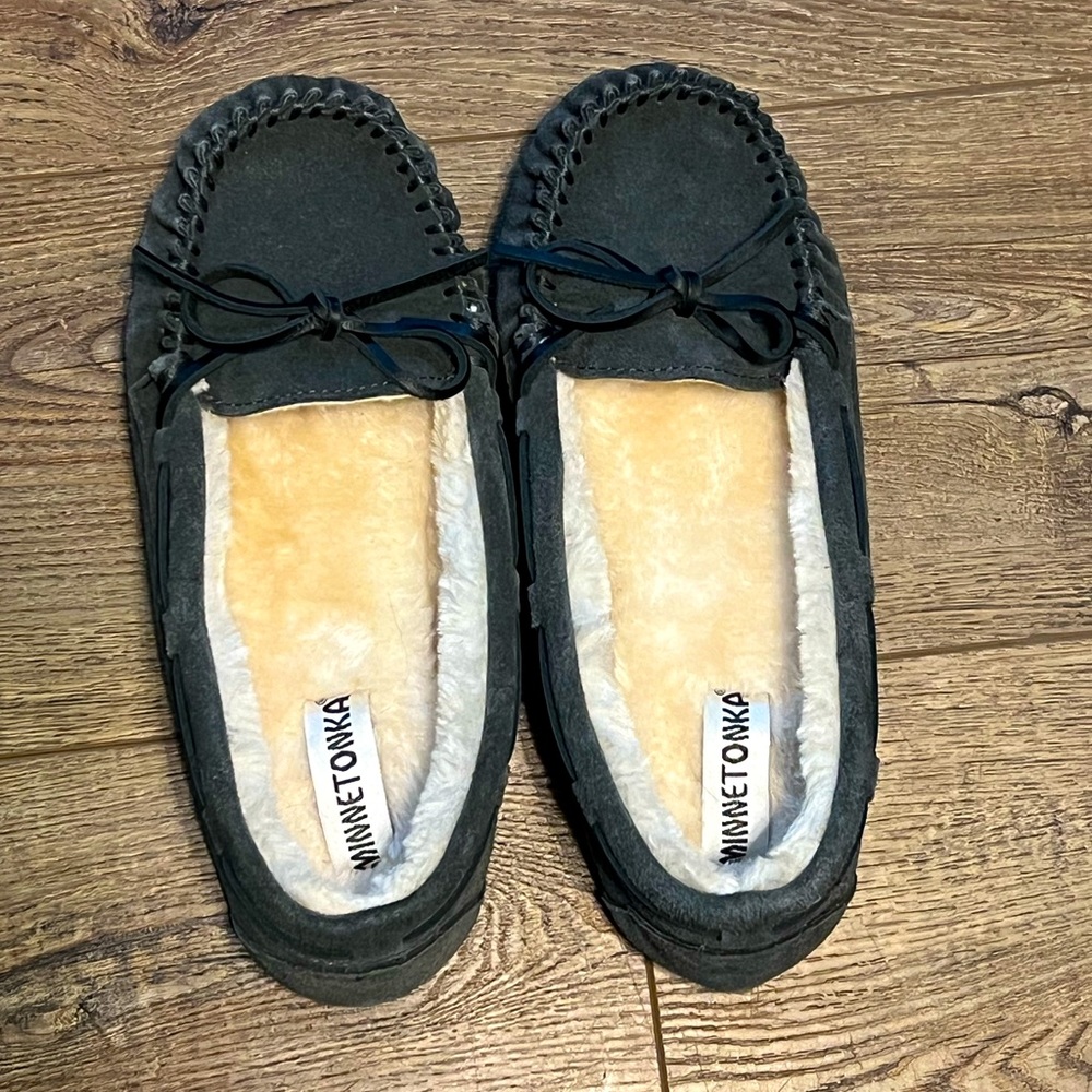 New Women’s Minnetonka Kilty Hardsole
